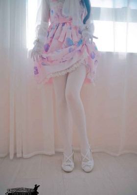 校长办公室里狂肉校花视频